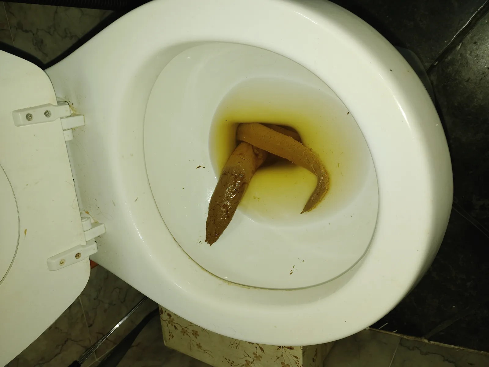 *J"